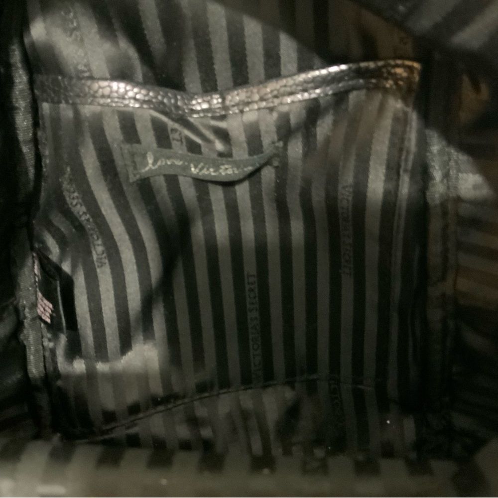 Discontinued Victoria's Secret Silver Sparkle Studded Small City Mini Backpack - Picture 13 of 14
